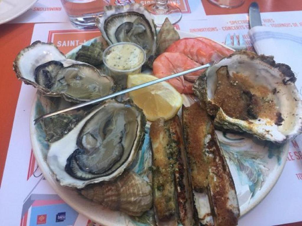 Les Poissons Appartement Sète Buitenkant foto